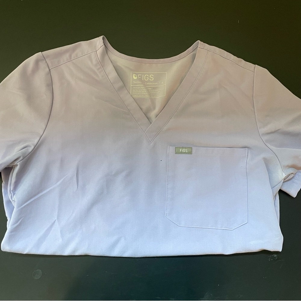 Figs Lavender Dew Catarina Scrub Top S